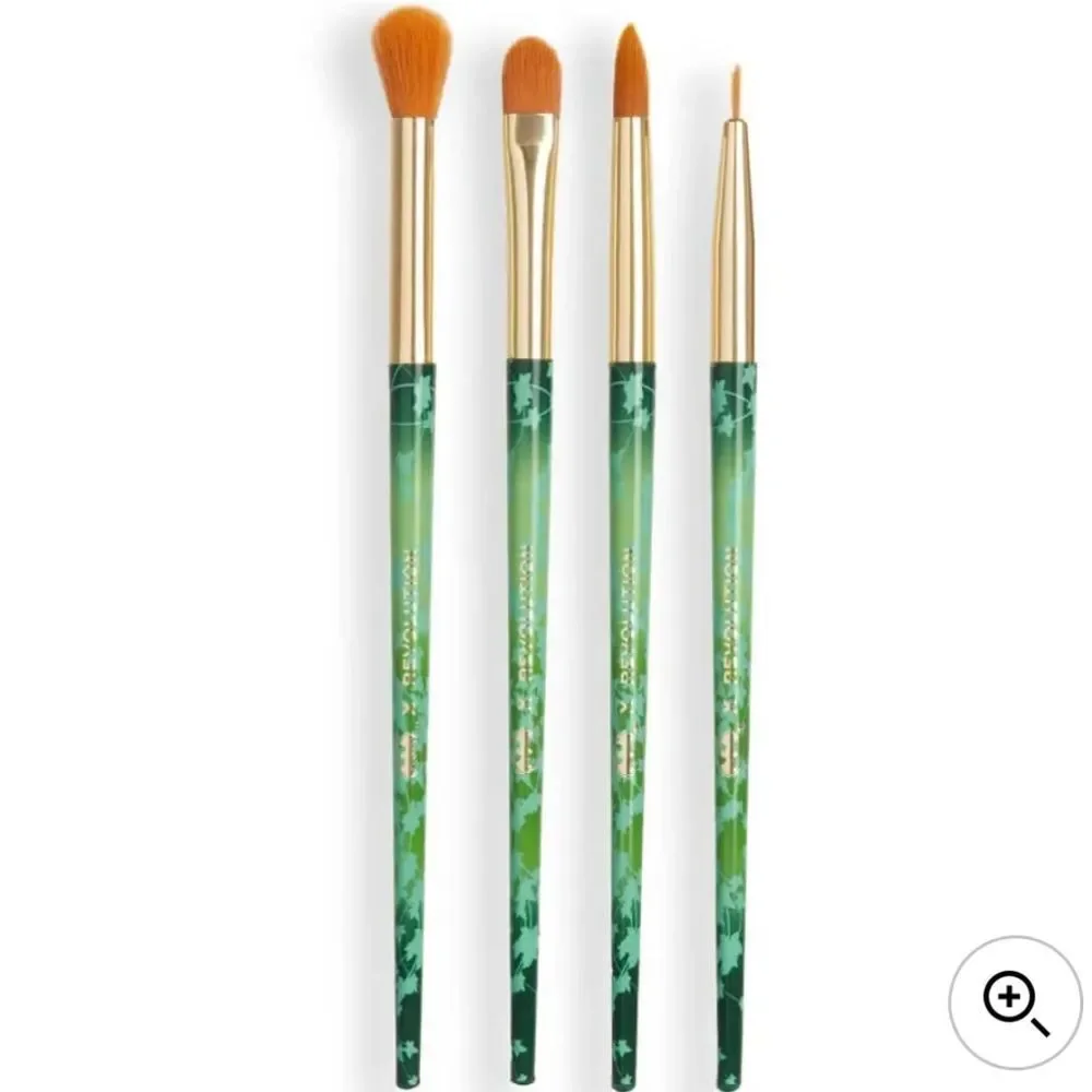 Revolution Beauty X DC Comics Poison Ivy Brush Set
